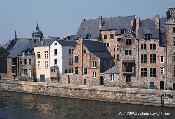 Maisons au bord de l'eau